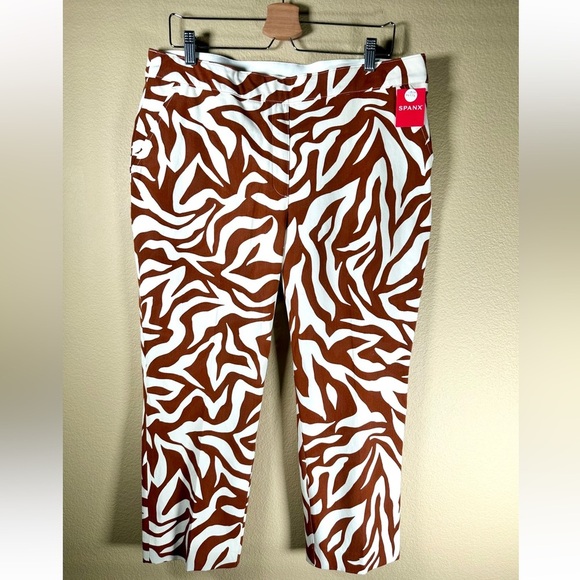 NWT Spanx On-the-Go Printed Ankle Slim Straight Pant Clay Zebra Stripe Petite XL - Picture 8 of 16